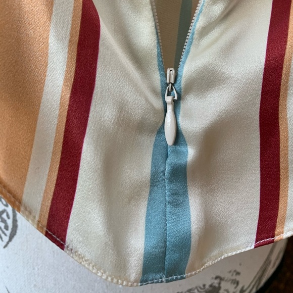 100% Silk Halter with sequin embellishment - Picture 7 of 11